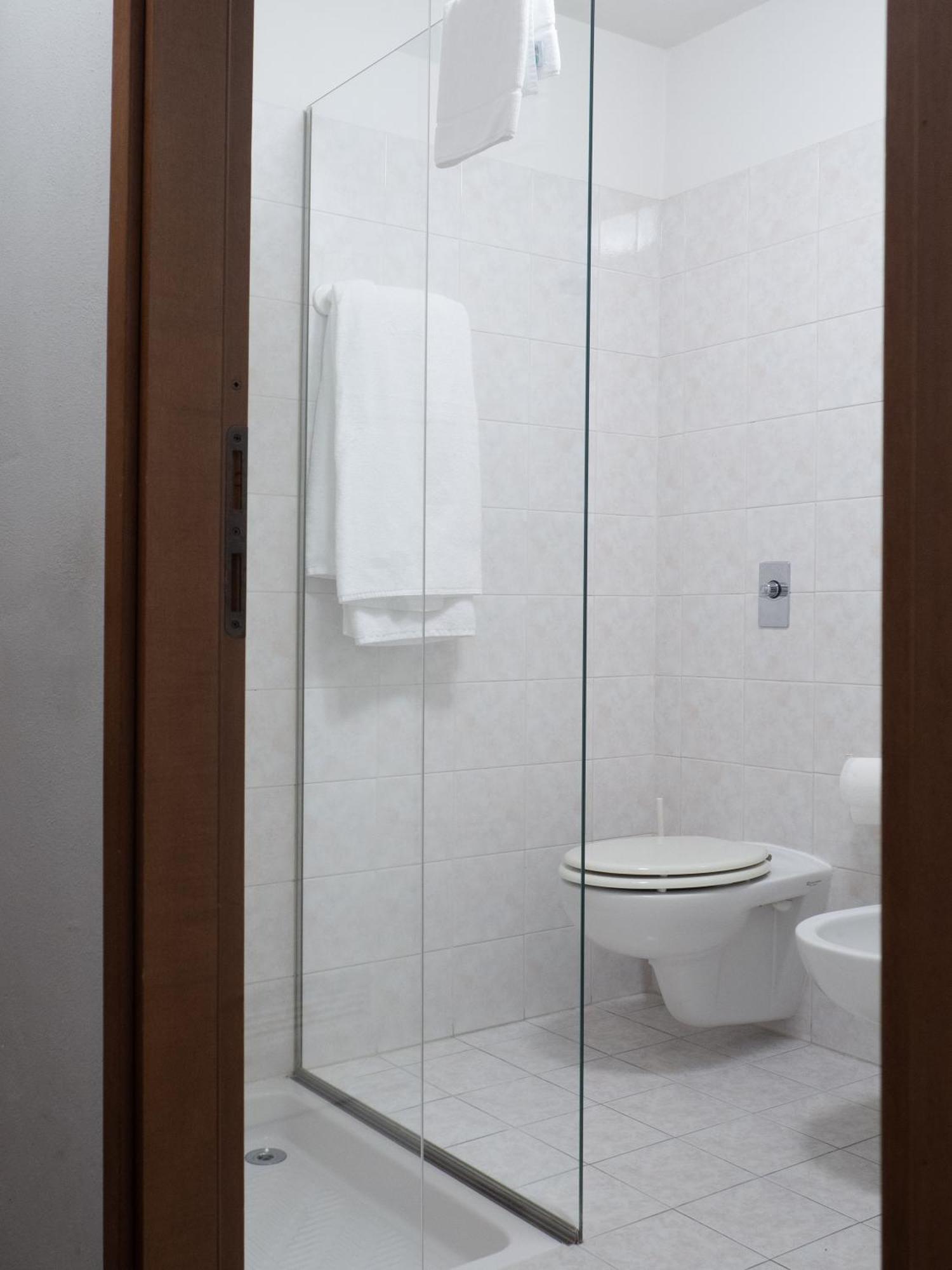 פידנצה Dealuna Motel מראה חיצוני תמונה